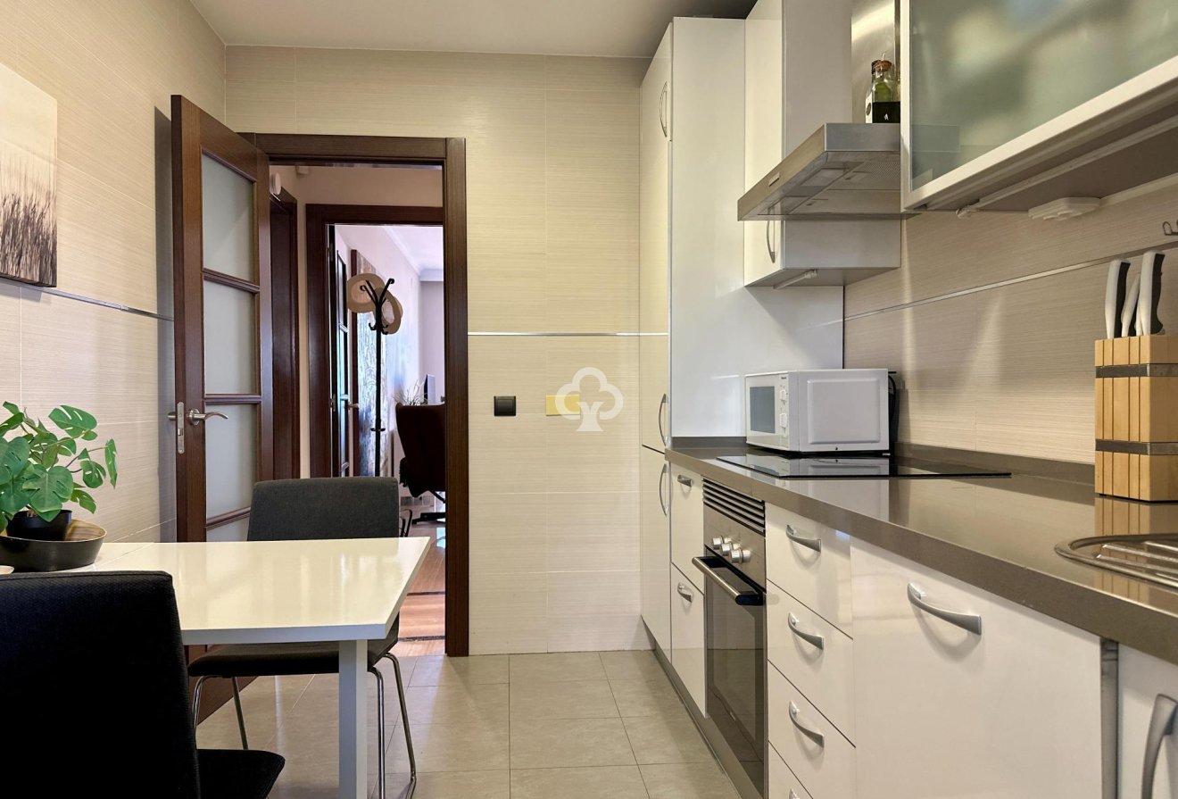 Wiederverkauf - Planta baja -
Fuengirola - Los Pacos