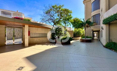 Wiederverkauf - Planta baja -
Fuengirola - Los Pacos