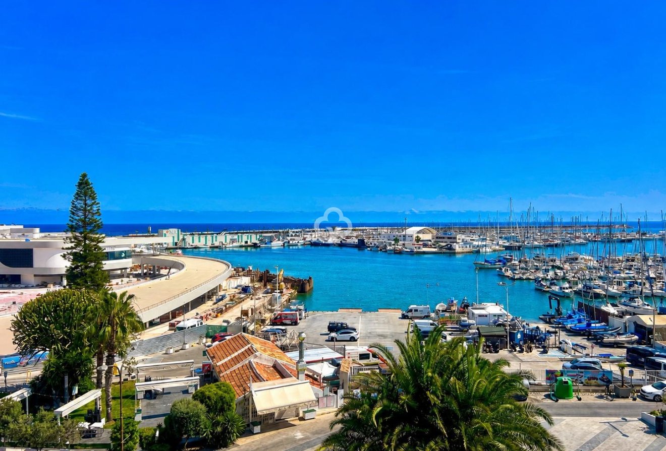 Reventa - Apartment -
Torrevieja - Centro - Muelle Pesquero