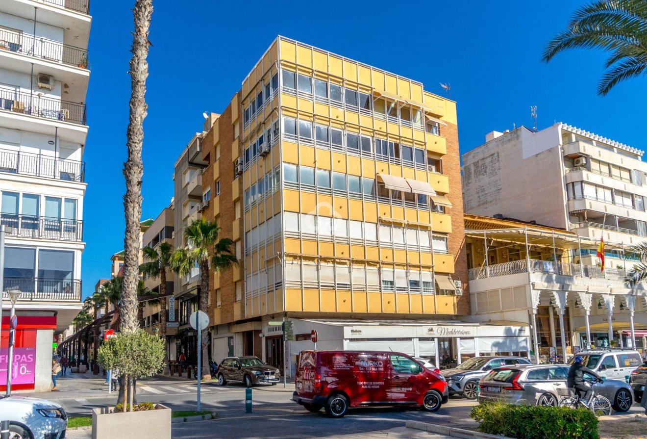 Reventa - Apartment -
Torrevieja - Centro - Muelle Pesquero