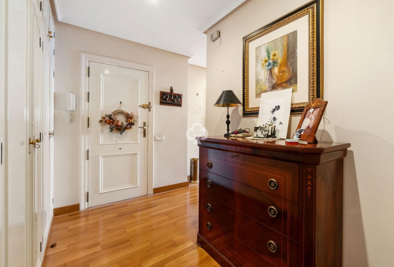 Reventa - Apartment -
Torrevieja - Centro - Muelle Pesquero