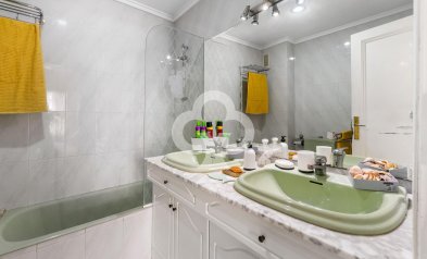 Reventa - Apartment -
Torrevieja - Centro - Muelle Pesquero