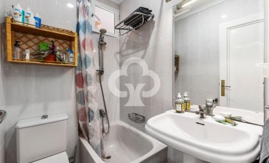 Reventa - Apartment -
Torrevieja - Centro - Muelle Pesquero
