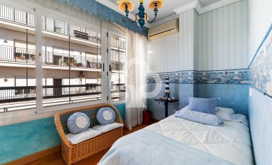 Reventa - Apartment -
Torrevieja - Centro - Muelle Pesquero