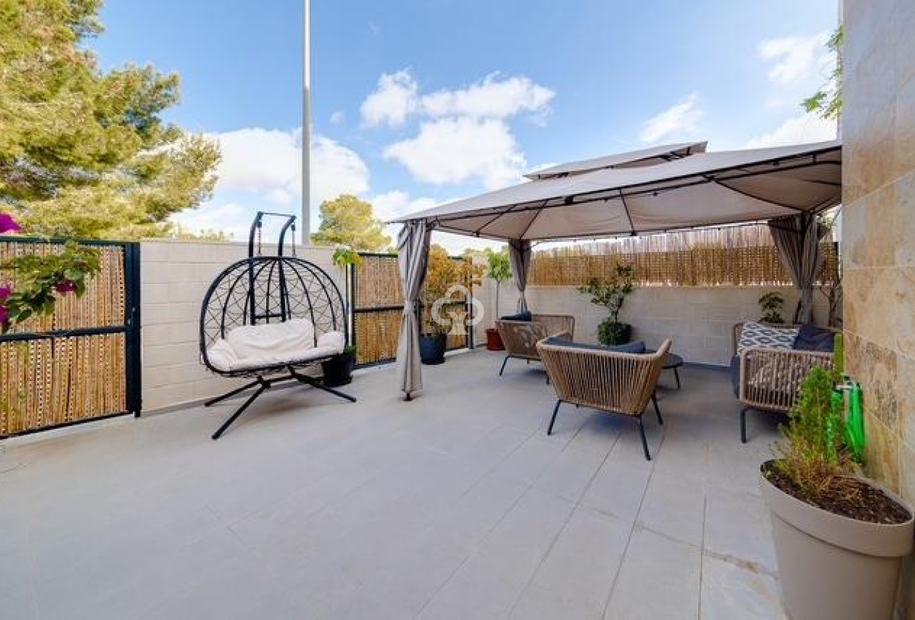 Resale - Terraced house -
Orihuela Costa - Las Filipinas