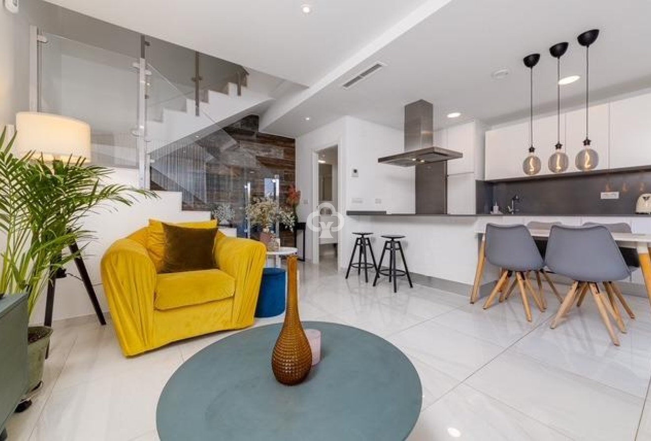 Resale - Terraced house -
Orihuela Costa - Las Filipinas