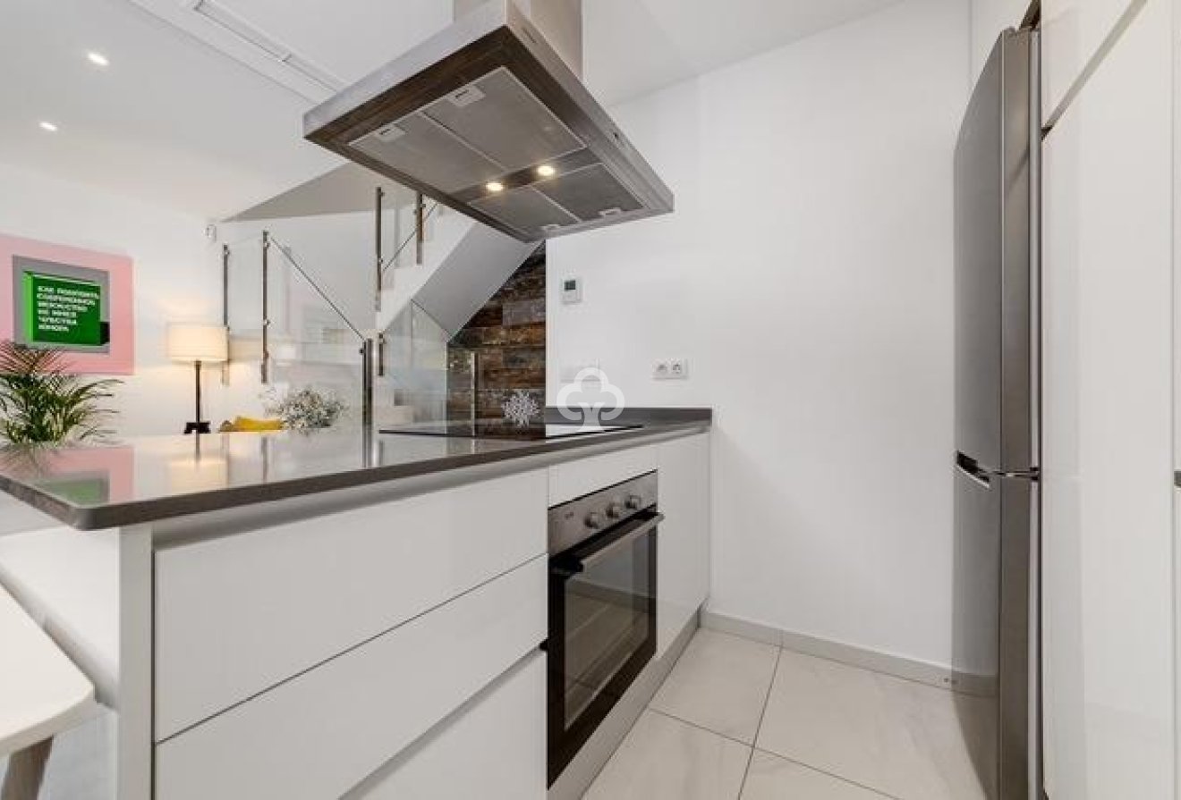 Resale - Terraced house -
Orihuela Costa - Las Filipinas