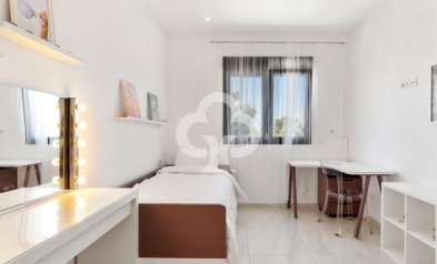 Resale - Terraced house -
Orihuela Costa - Las Filipinas