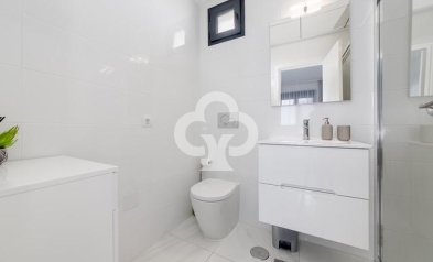 Resale - Terraced house -
Orihuela Costa - Las Filipinas