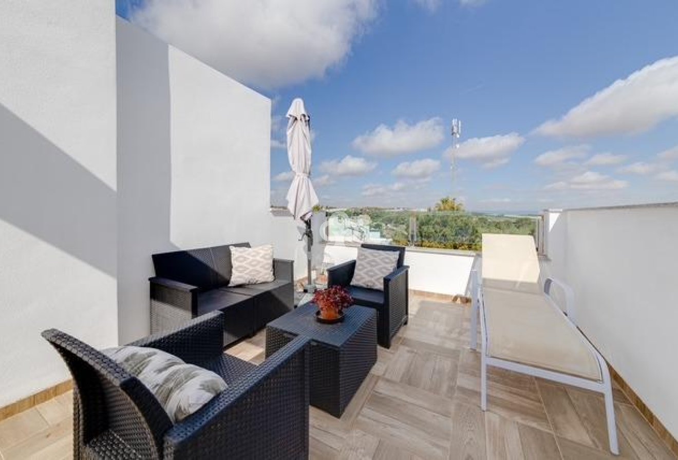 Resale - Terraced house -
Orihuela Costa - Las Filipinas