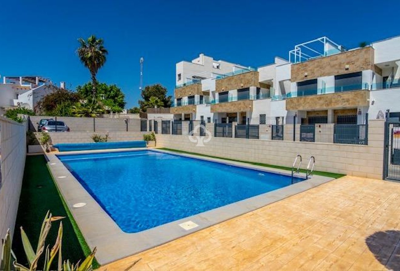 Resale - Terraced house -
Orihuela Costa - Las Filipinas