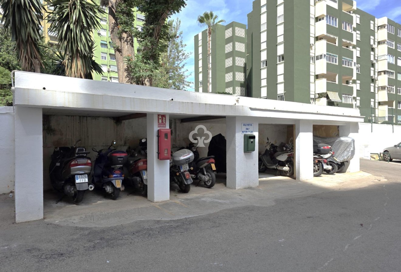 Resale - Apartament -
Fuengirola - Los Boliches