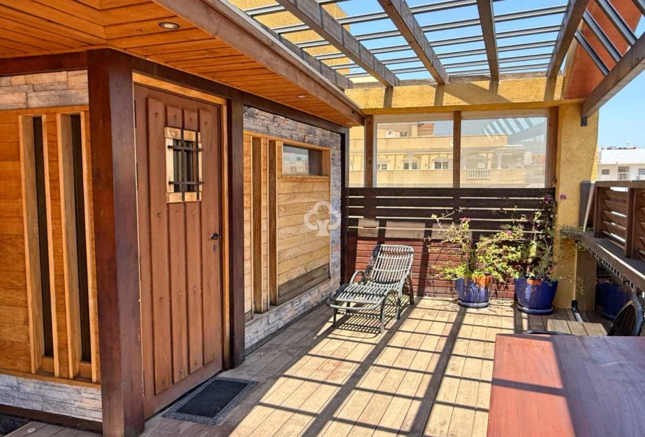 Resale - Penthouse -
Torrevieja - Playa de los Locos