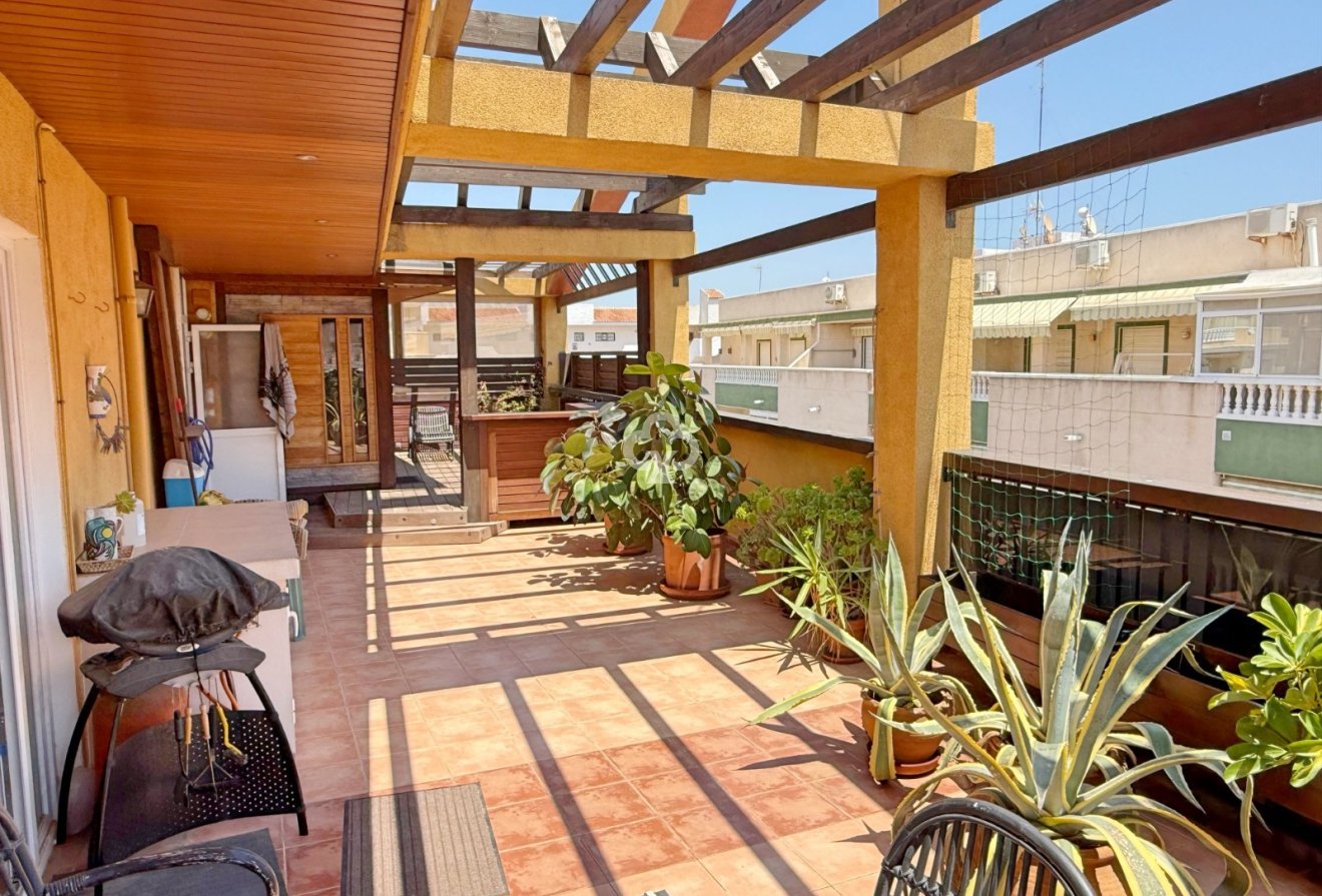 Resale - Penthouse -
Torrevieja - Playa de los Locos