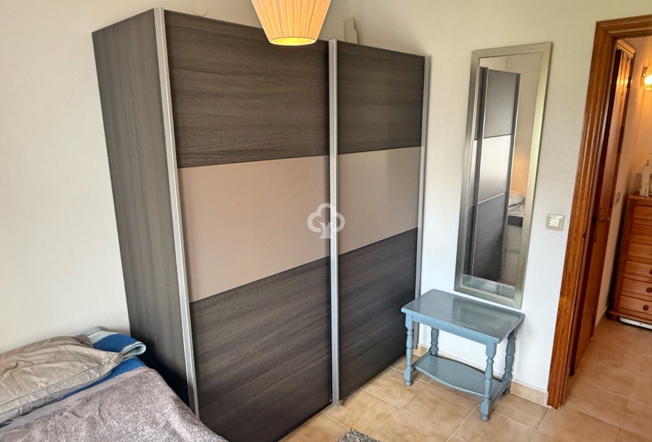 Jälleenmyynti - Casa Tipo Dúplex -
Torrevieja - Los balcones