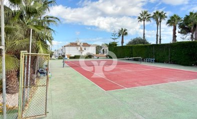 Jälleenmyynti - Casa Tipo Dúplex -
Torrevieja - Los balcones