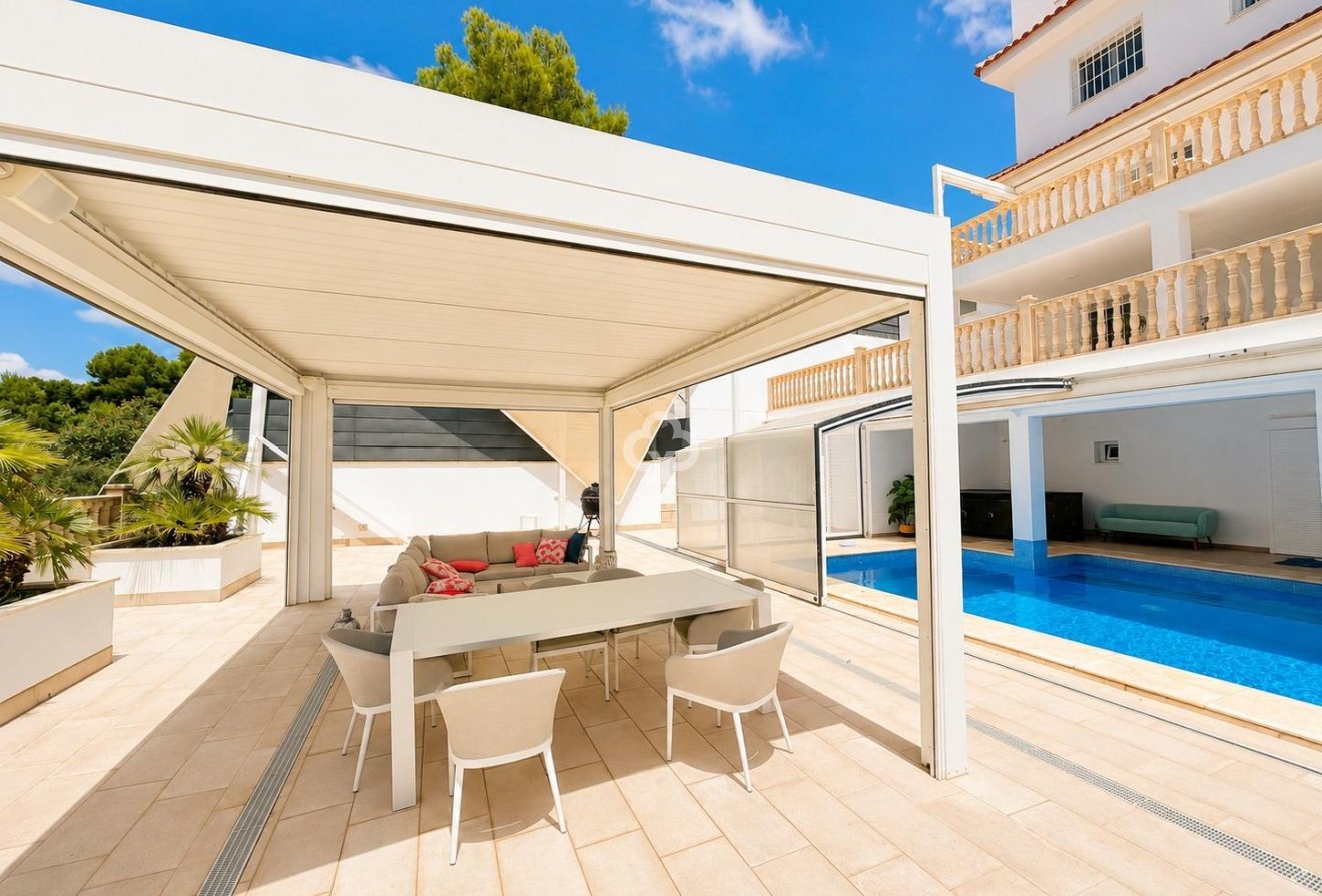 Resale - Villa -
Dehesa de campoamor - Campoamor