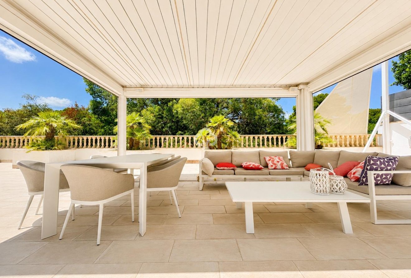 Resale - Villa -
Dehesa de campoamor - Campoamor