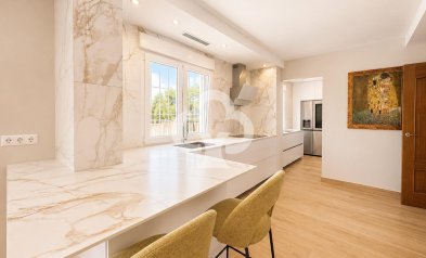 Resale - Villa -
Dehesa de campoamor - Campoamor
