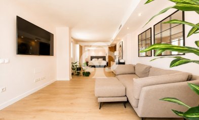 Resale - Villa -
Dehesa de campoamor - Campoamor