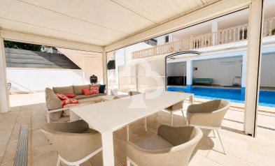 Resale - Villa -
Dehesa de campoamor - Campoamor