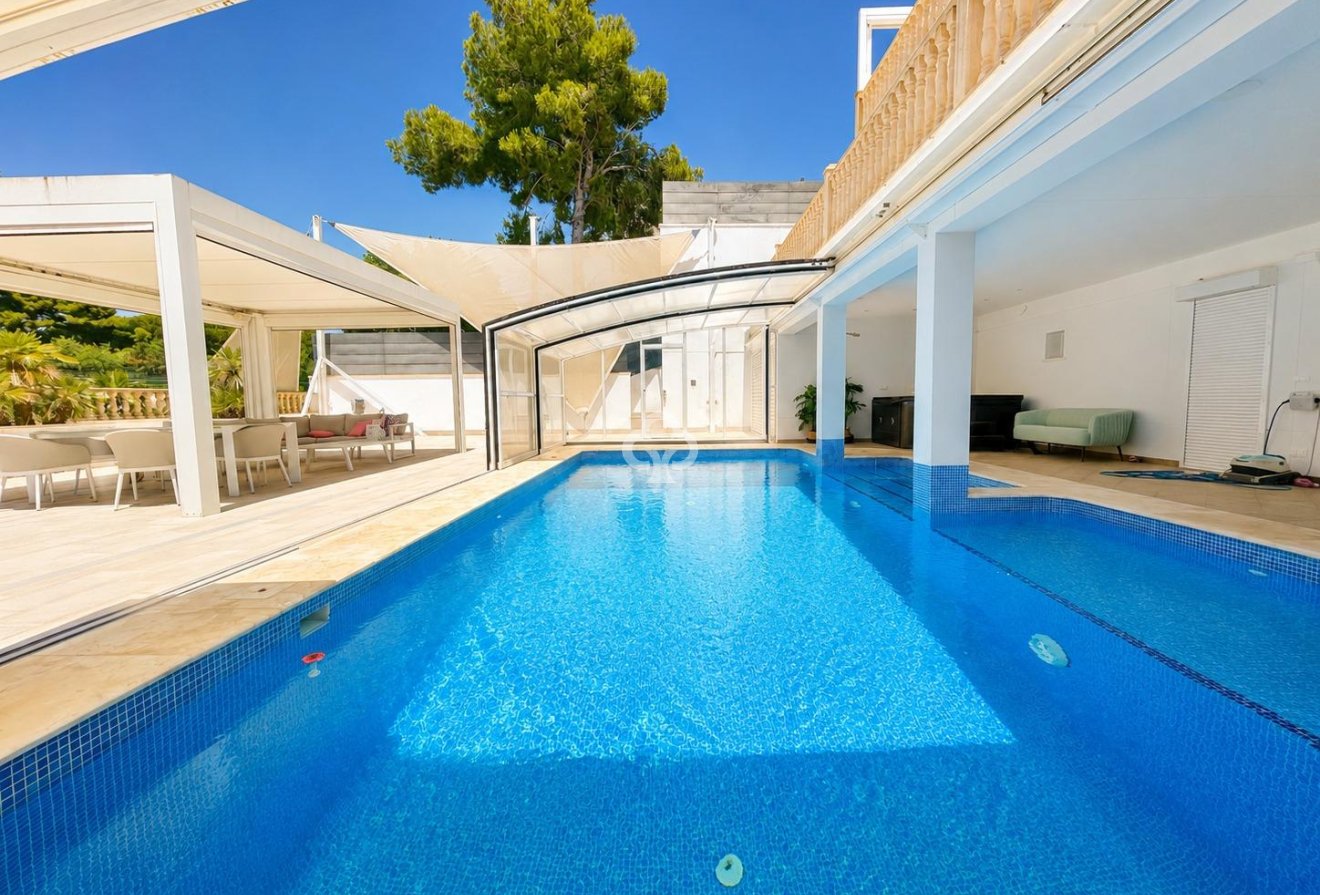 Resale - Villa -
Dehesa de campoamor - Campoamor