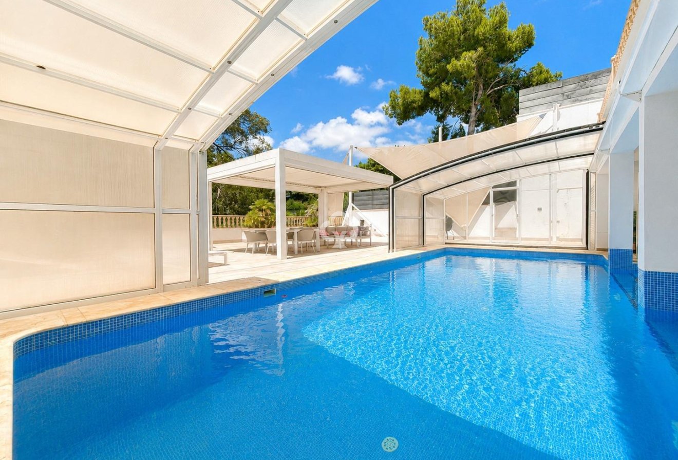Resale - Villa -
Dehesa de campoamor - Campoamor