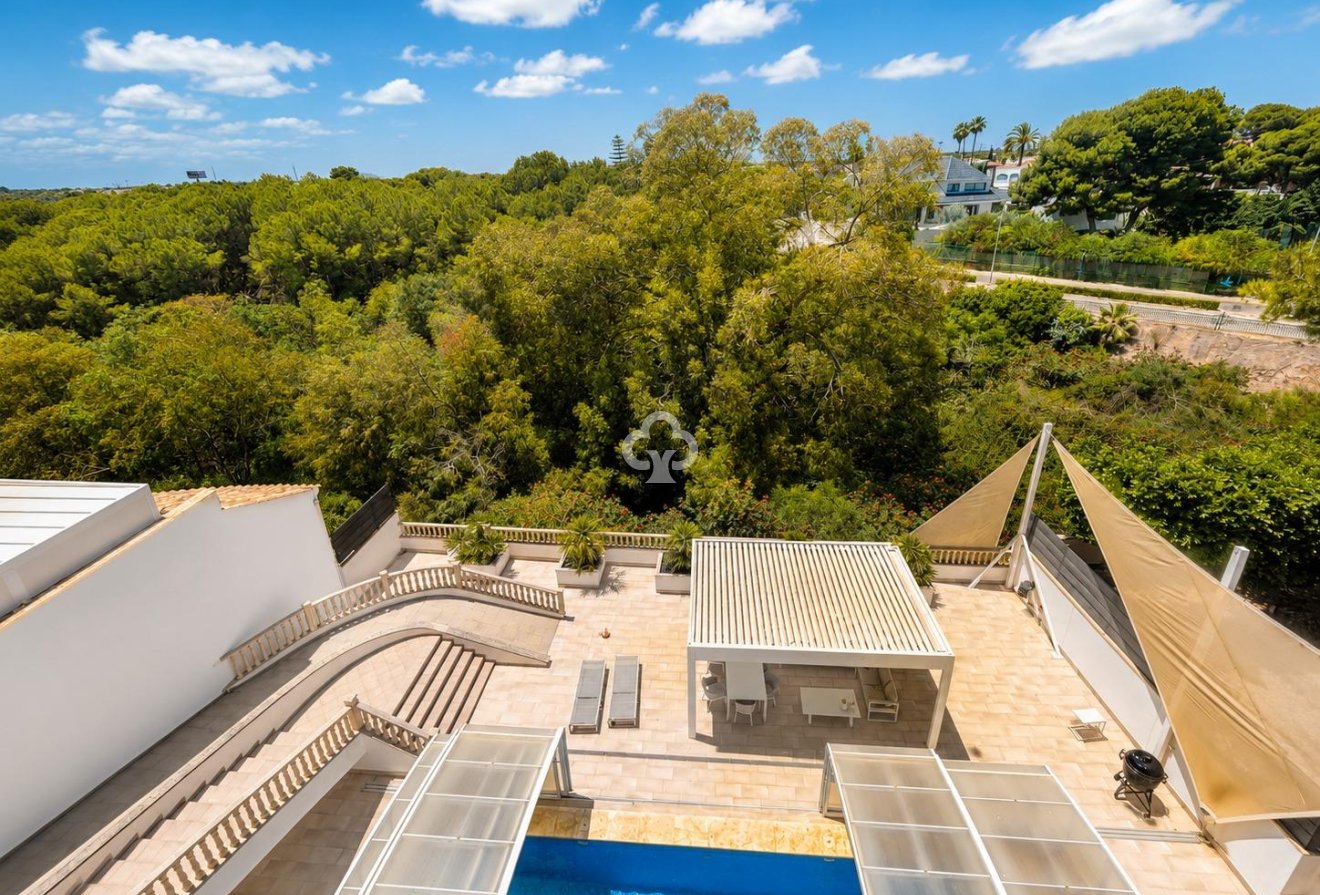 Resale - Villa -
Dehesa de campoamor - Campoamor