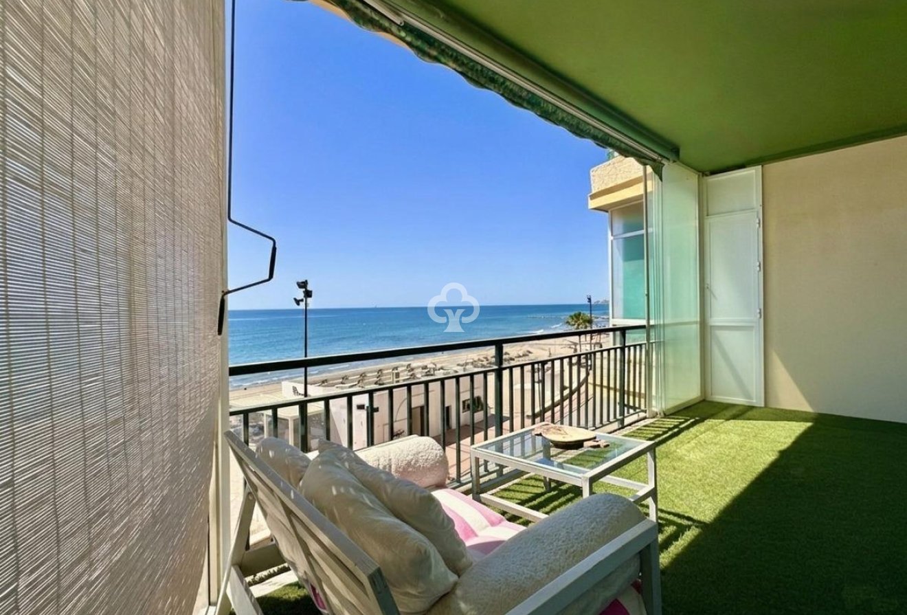 Resale - Apartament -
Fuengirola - Carvajal
