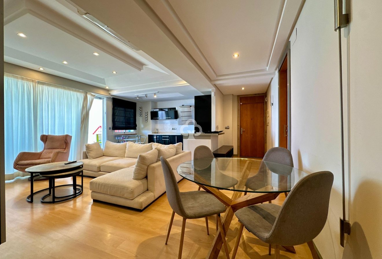 Resale - Apartament -
Fuengirola - Carvajal