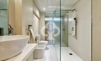 Resale - Apartament -
Fuengirola - Carvajal