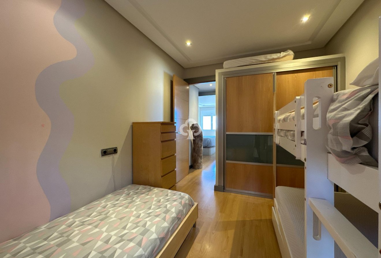Resale - Apartament -
Fuengirola - Carvajal