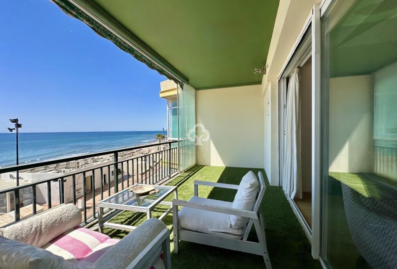 Resale - Apartament -
Fuengirola - Carvajal
