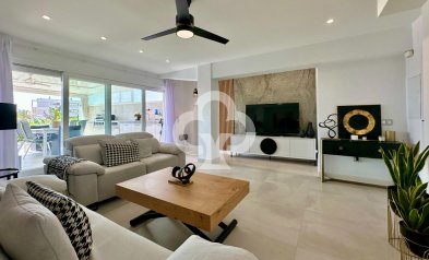 Wiederverkauf - Planta baja -
Torremolinos - Playa el bajondillo