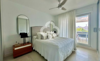 Wiederverkauf - Planta baja -
Torremolinos - Playa el bajondillo