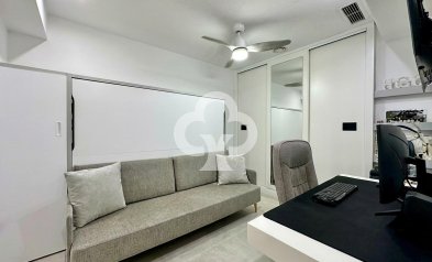 Wiederverkauf - Planta baja -
Torremolinos - Playa el bajondillo