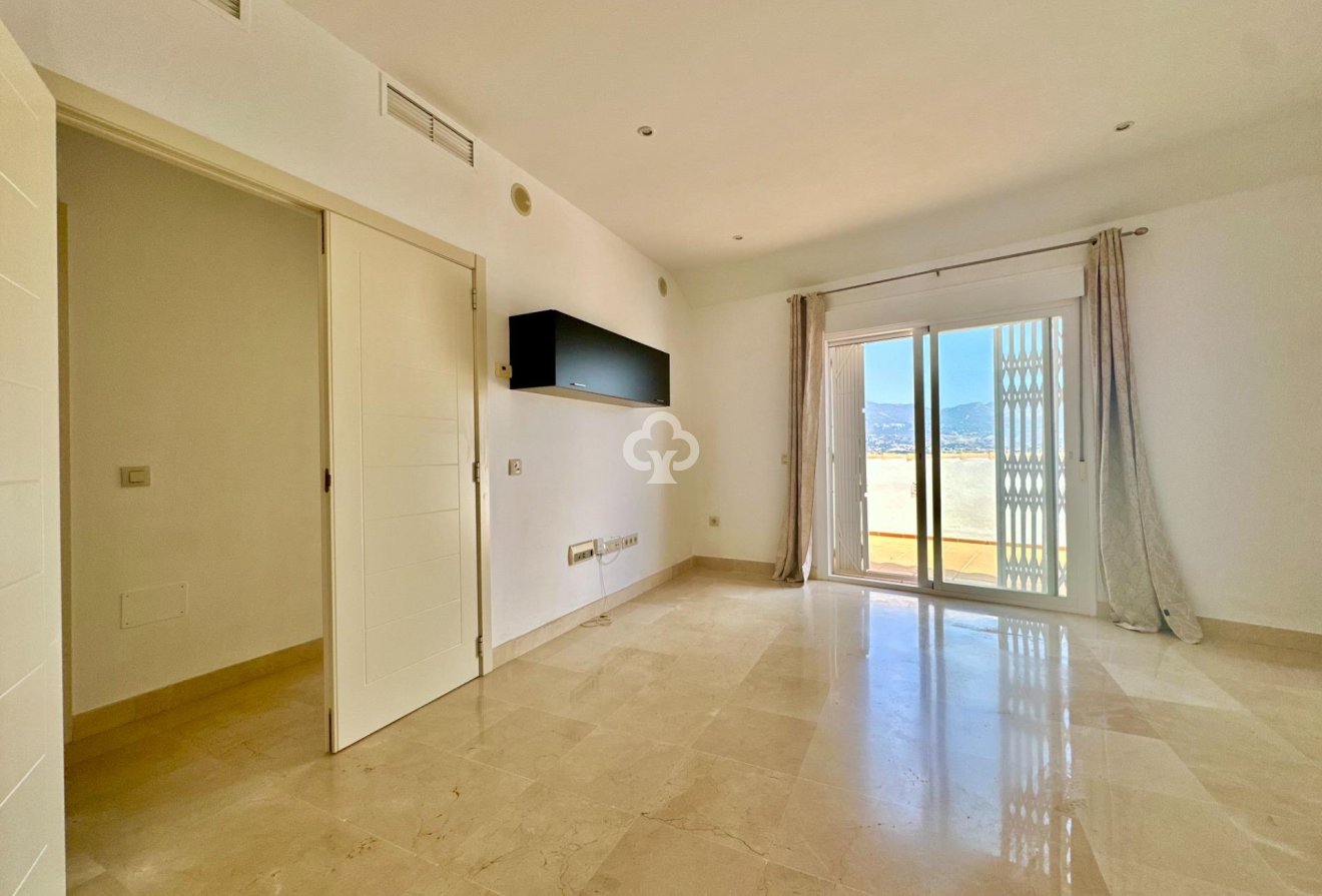 Reventa - Ático -
Fuengirola - Zona Sohail