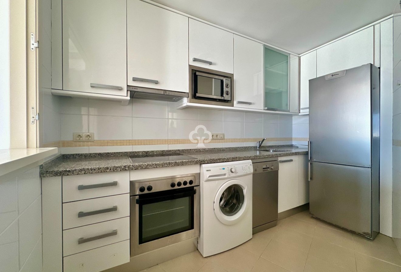 Reventa - Ático -
Fuengirola - Zona Sohail