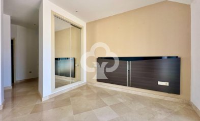 Reventa - Ático -
Fuengirola - Zona Sohail
