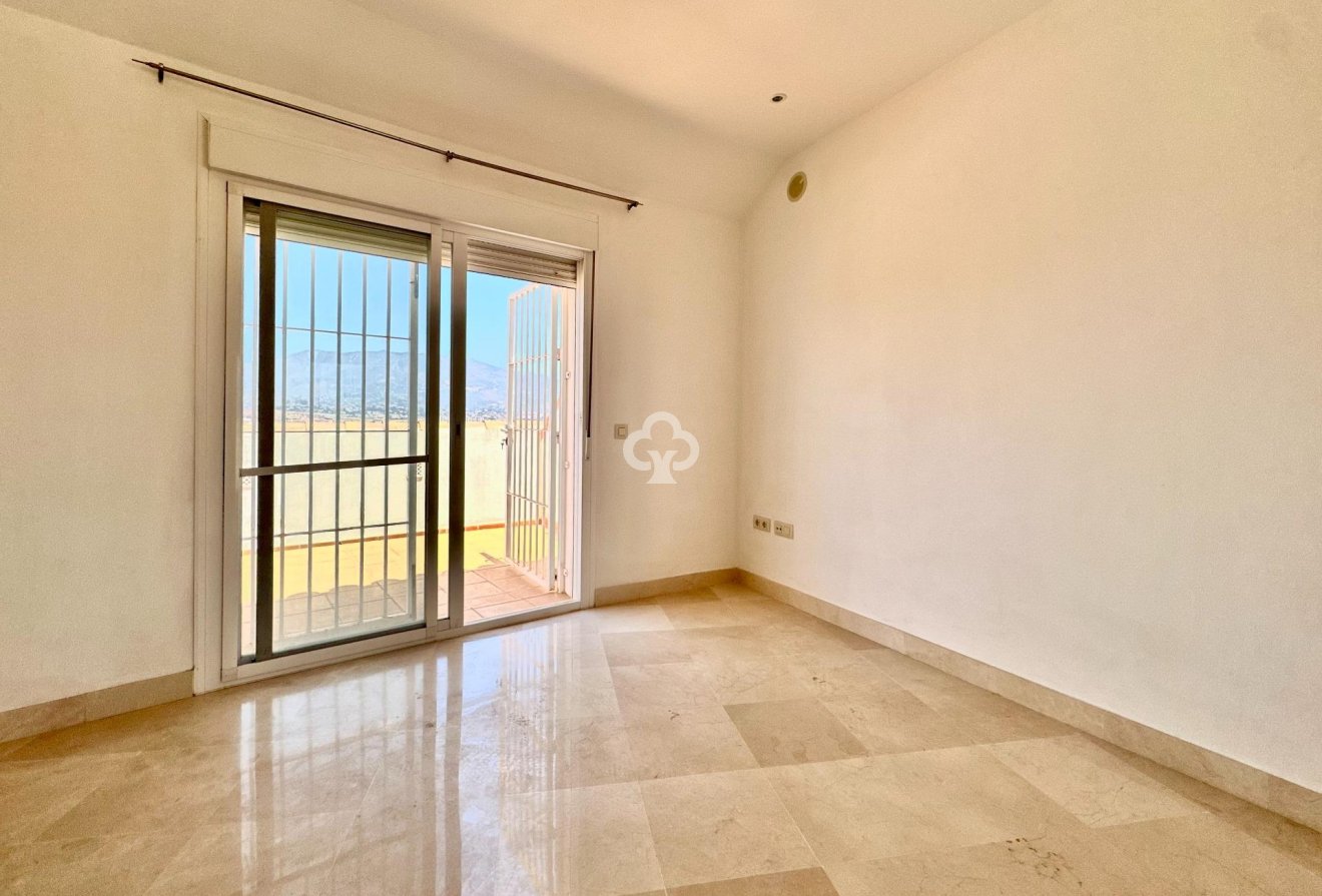 Reventa - Ático -
Fuengirola - Zona Sohail