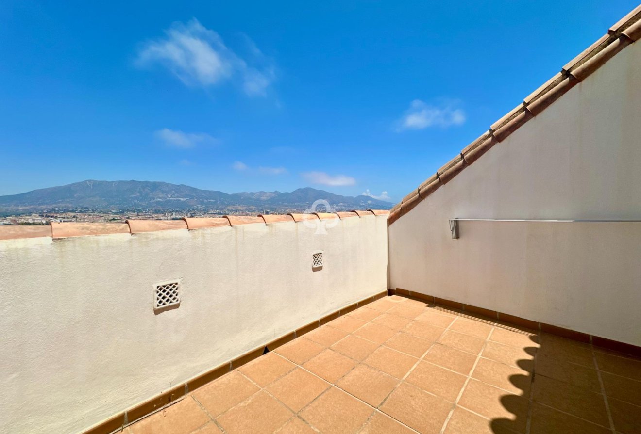 Reventa - Ático -
Fuengirola - Zona Sohail