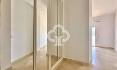 Reventa - Ático -
Fuengirola - Zona Sohail