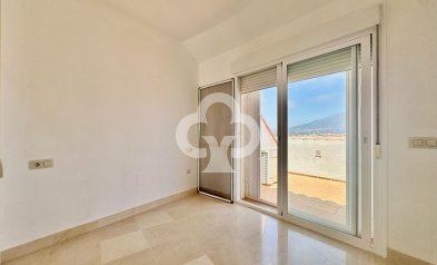Reventa - Ático -
Fuengirola - Zona Sohail