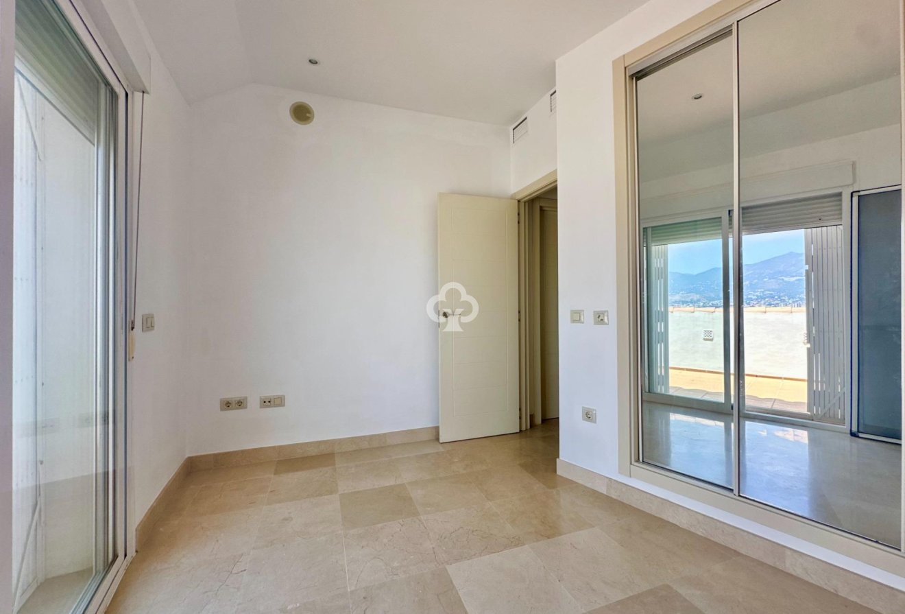 Reventa - Ático -
Fuengirola - Zona Sohail