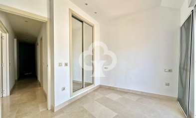 Reventa - Ático -
Fuengirola - Zona Sohail