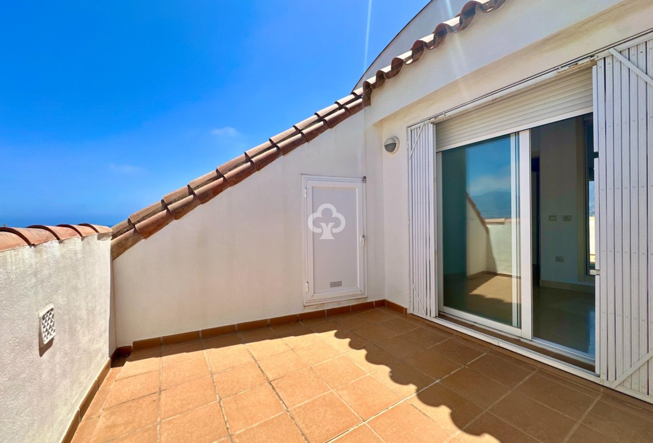Reventa - Ático -
Fuengirola - Zona Sohail