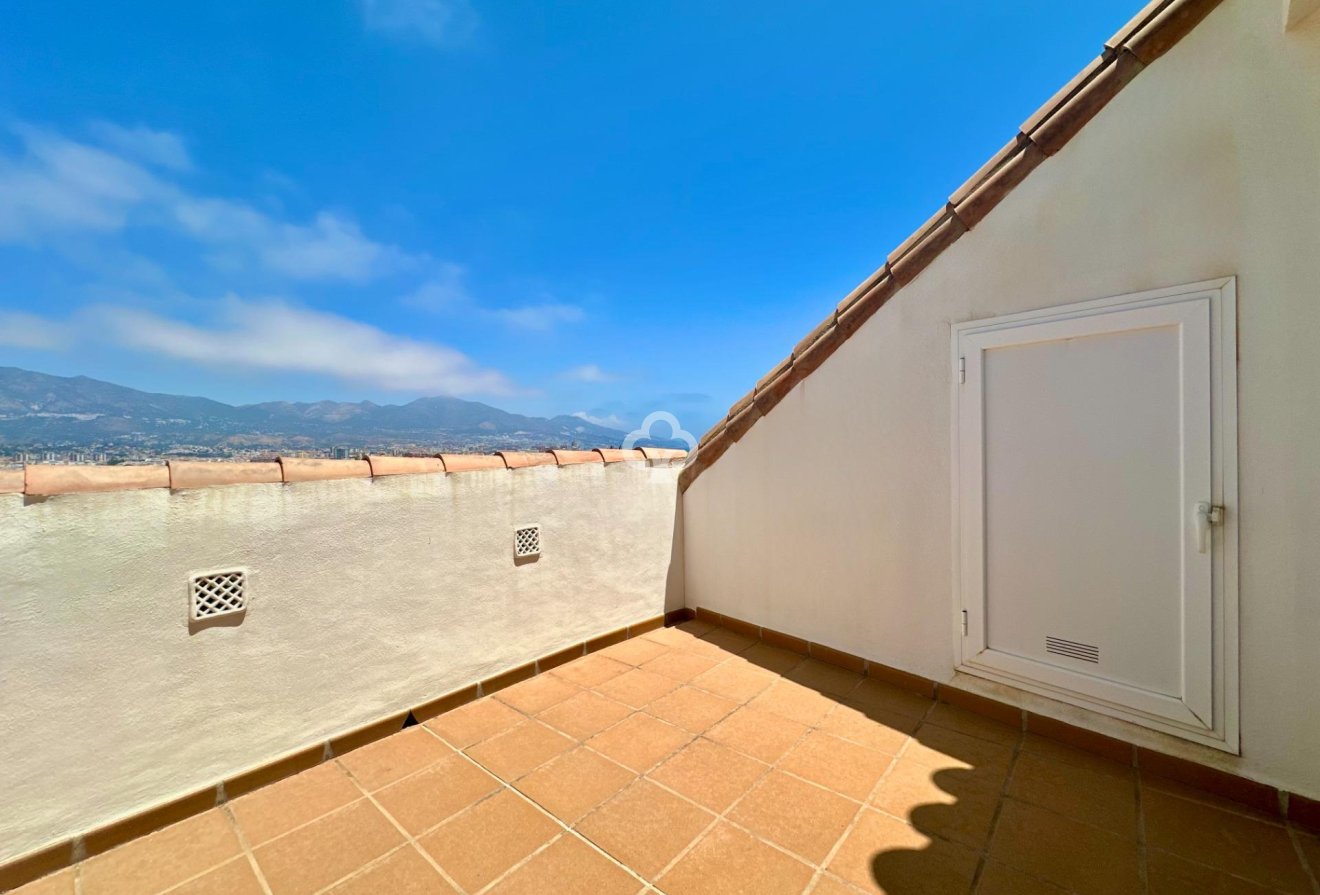 Reventa - Ático -
Fuengirola - Zona Sohail