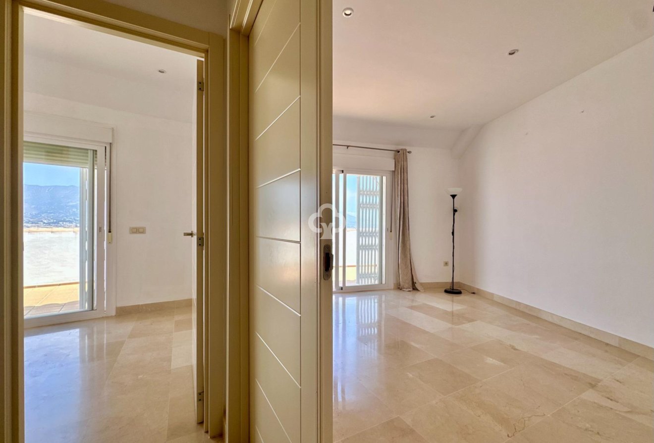 Reventa - Ático -
Fuengirola - Zona Sohail