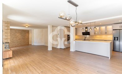 Jälleenmyynti - Villa -
Mijas - El Coto