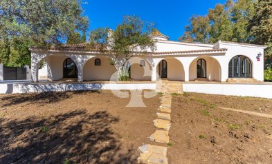 Jälleenmyynti - Villa -
Mijas - El Coto